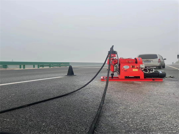 古塔马路路基路面开裂下沉注浆加固灌浆